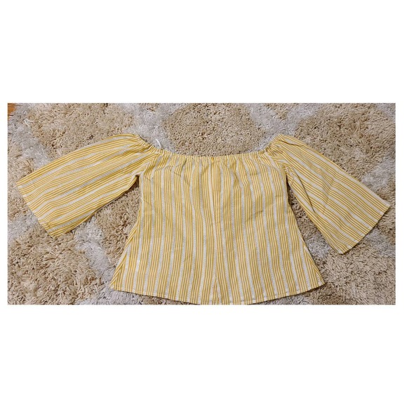 Lulu's Off The Shoulder Yellow Pin Stripe Top Small - Picture 6 of 7